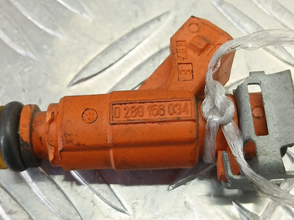 форсунка топливная Citroen Berlingo 1.6 MT (109 л.с.) Минивэн 5dBerlingo  I рестайлинг (2002—2012) 1984E9, 750 рублей, Москва