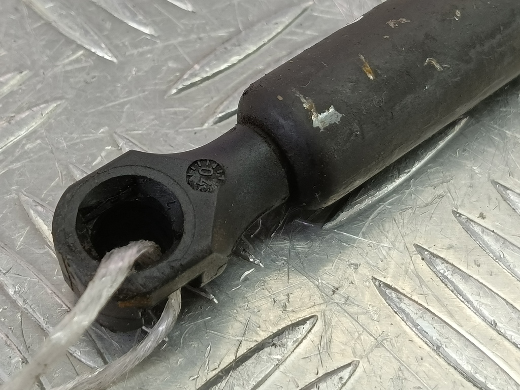 амортизатор крышки багажника Citroen Berlingo 1.6 MT (109 л.с.) Минивэн 5dBerlingo  I рестайлинг (2002—2012) 8731E0, 1320 рублей, Москва