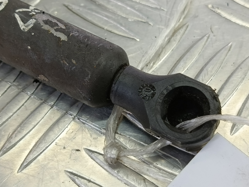 амортизатор крышки багажника Citroen Berlingo 1.6 MT (109 л.с.) Минивэн 5dBerlingo  I рестайлинг (2002—2012) 8731E0, 1320 рублей, Москва