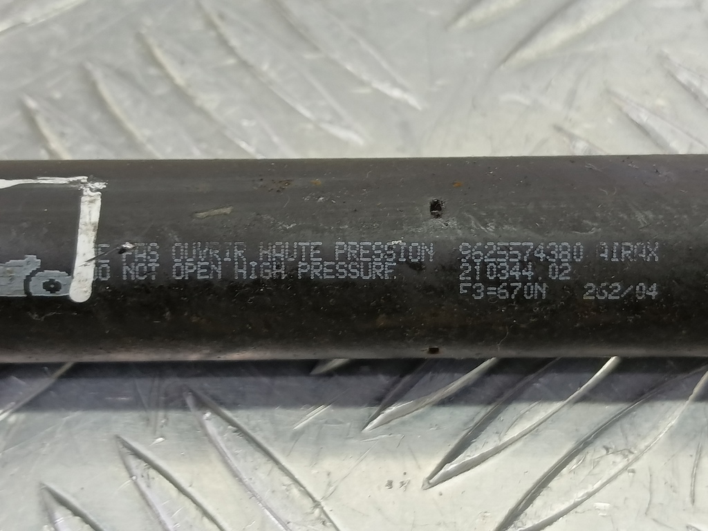 амортизатор крышки багажника Citroen Berlingo 1.6 MT (109 л.с.) Минивэн 5dBerlingo  I рестайлинг (2002—2012) 8731E0, 1320 рублей, Москва