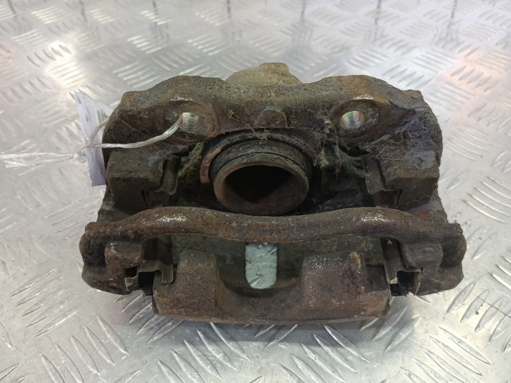 суппорт Citroen Berlingo 1.6 MT (109 л.с.) Минивэн 5dBerlingo  I рестайлинг (2002—2012) 4401K7, 980 рублей, Москва