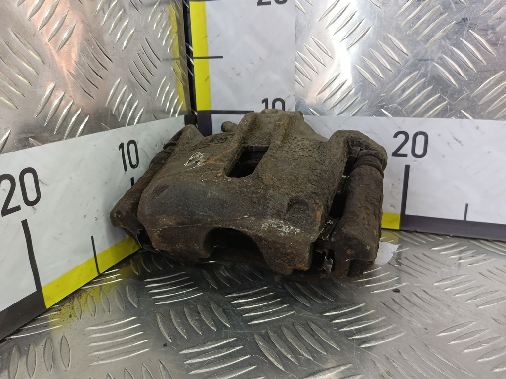 суппорт Citroen Berlingo 1.6 MT (109 л.с.) Минивэн 5dBerlingo  I рестайлинг (2002—2012) 4401K7, 980 рублей, Москва