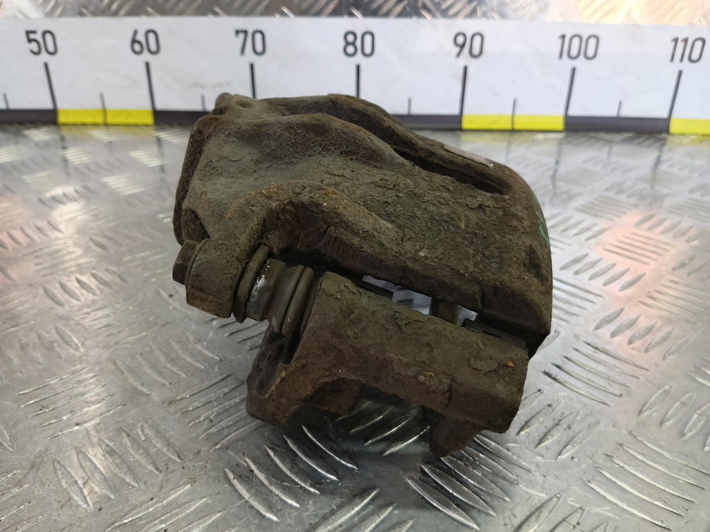 суппорт Citroen Berlingo 1.6 MT (109 л.с.) Минивэн 5dBerlingo  I рестайлинг (2002—2012) 4401K6, 980 рублей, Москва