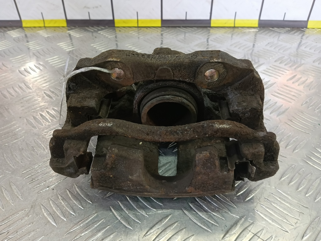 суппорт Citroen Berlingo 1.6 MT (109 л.с.) Минивэн 5dBerlingo  I рестайлинг (2002—2012) 4401K6, 980 рублей, Москва