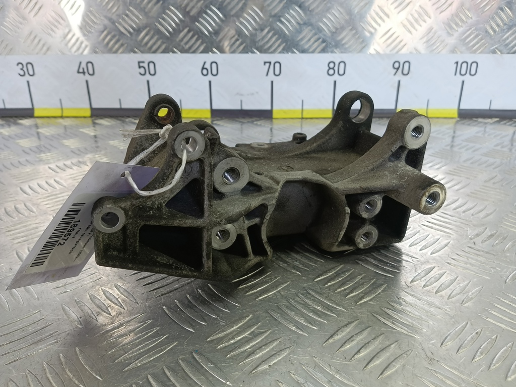 кронштейн генератора Citroen Berlingo 1.6 MT (109 л.с.) Минивэн 5dBerlingo  I рестайлинг (2002—2012) 5706J2, 3510 рублей, Москва