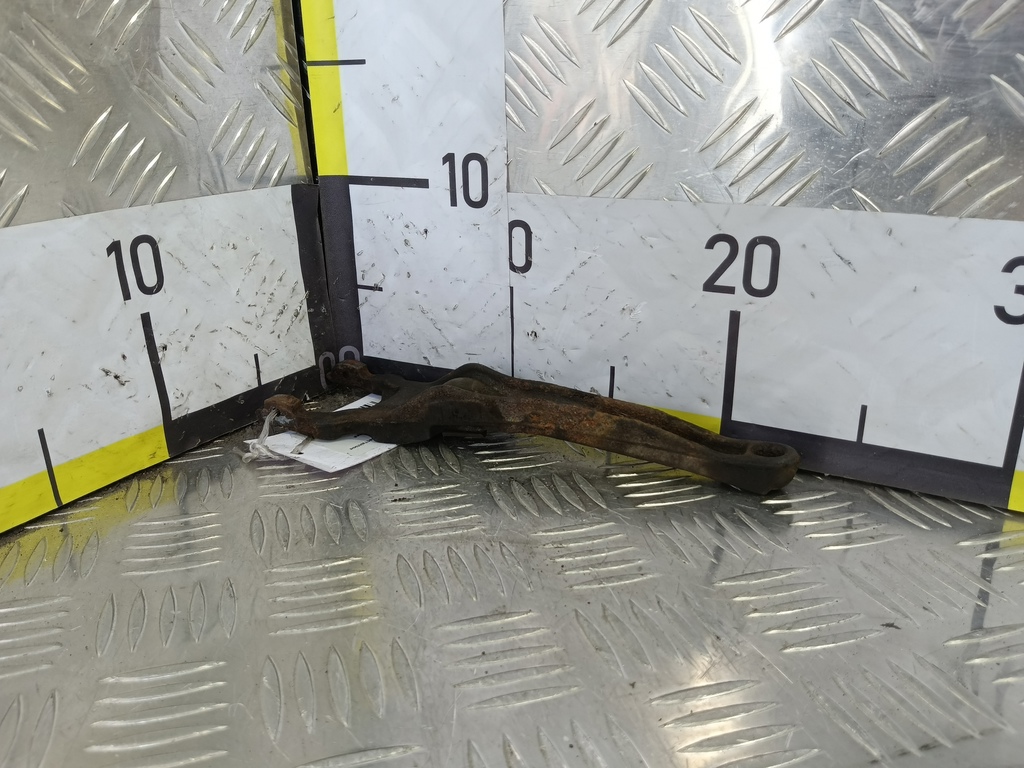 вилка сцепления MITSUBISHI LANCER  MD747524, 2470 рублей, Москва