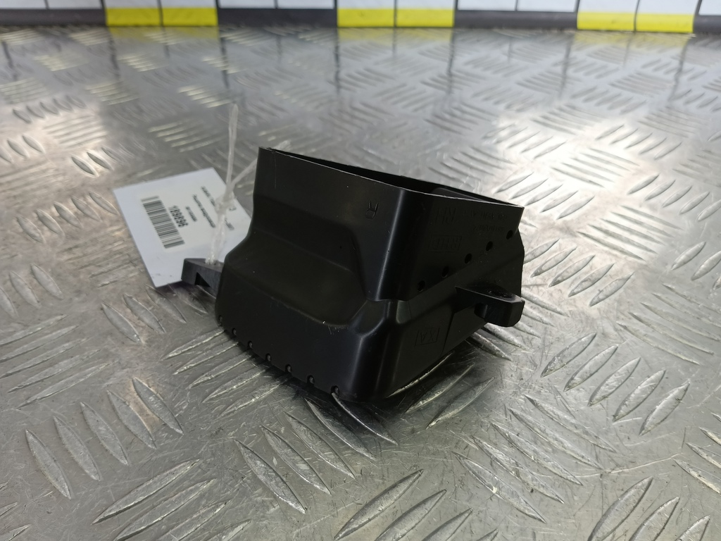 решетка воздуховода SUBARU Tribeca 3.0 4WD AT (250 л.с.)Tribeca  WX (2004—2007) Внедорожник 66110XA08A, 2360 рублей, Москва