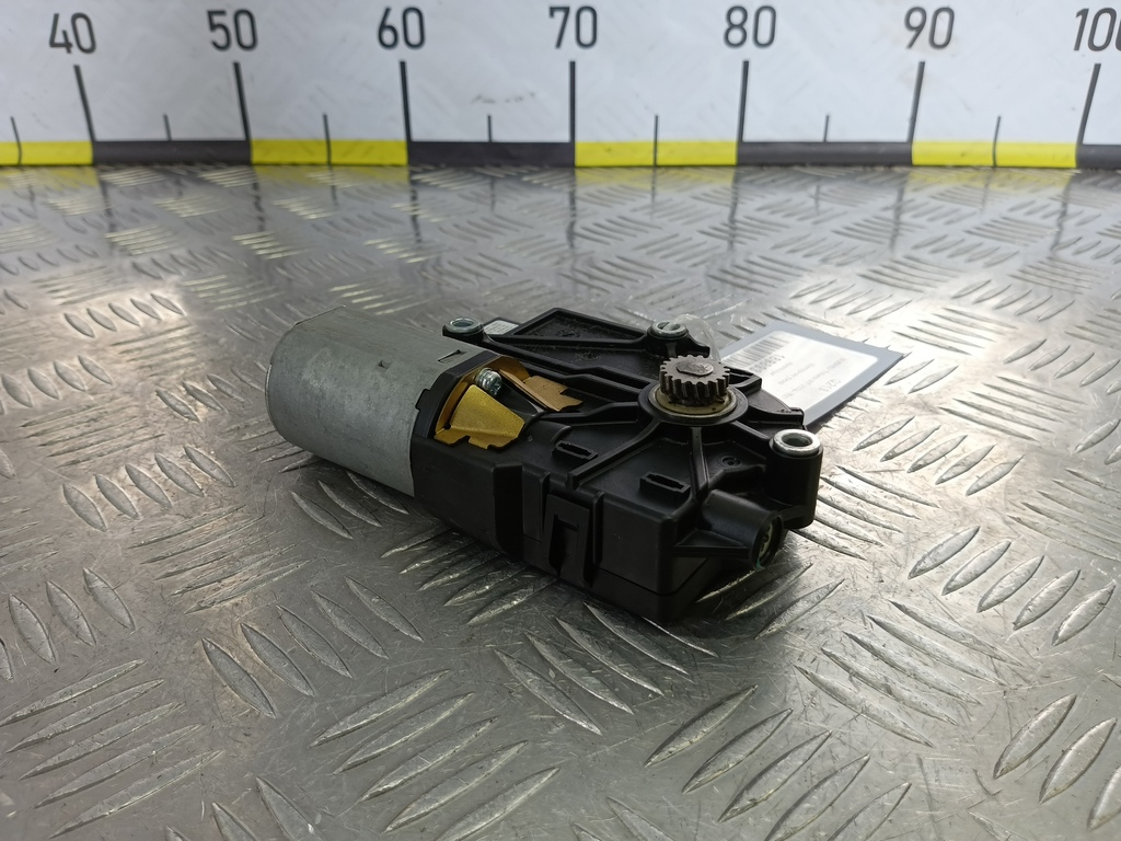 моторчик люка SUBARU Tribeca 3.0 4WD AT (250 л.с.)Tribeca  WX (2004—2007) Внедорожник 65450XA00A, 1780 рублей, Москва