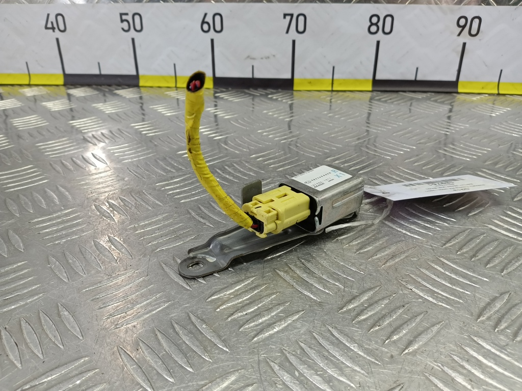 датчик удара (air bag) SUBARU Tribeca 3.0 4WD AT (250 л.с.)Tribeca  WX (2004—2007) Внедорожник 98236XA00A, 750 рублей, Москва