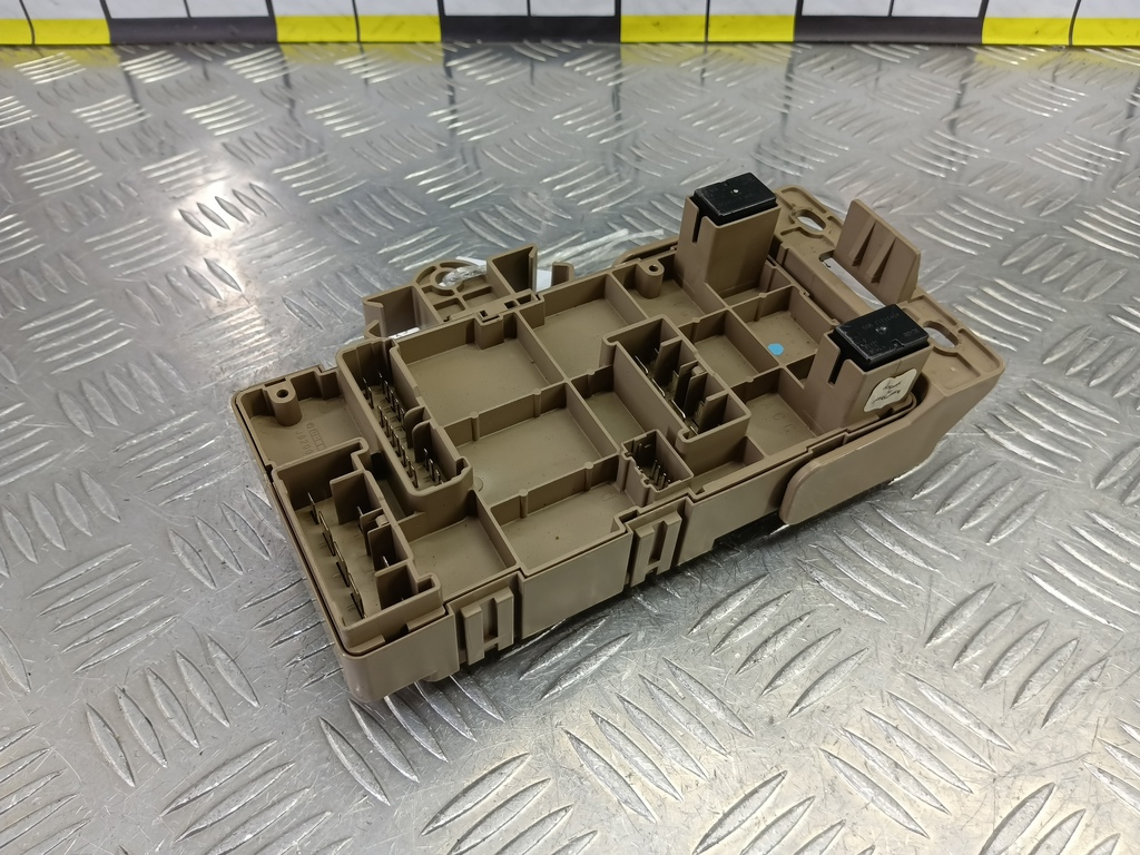 блок предохранителей SUBARU Tribeca 3.0 4WD AT (250 л.с.)Tribeca  WX (2004—2007) Внедорожник 82201XA03A, 1090 рублей, Москва