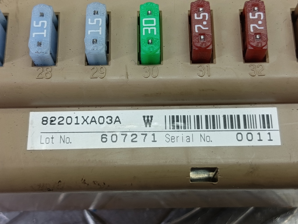 блок предохранителей SUBARU Tribeca 3.0 4WD AT (250 л.с.)Tribeca  WX (2004—2007) Внедорожник 82201XA03A, 1090 рублей, Москва