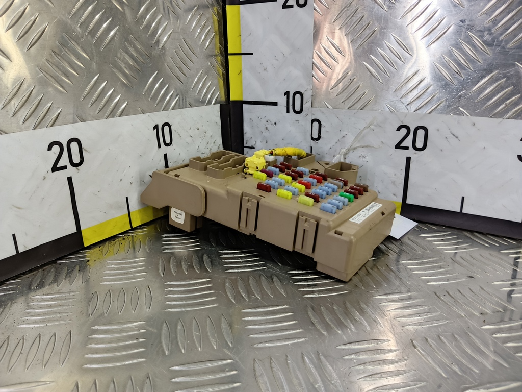 блок предохранителей SUBARU Tribeca 3.0 4WD AT (250 л.с.)Tribeca  WX (2004—2007) Внедорожник 82201XA03A, 1090 рублей, Москва