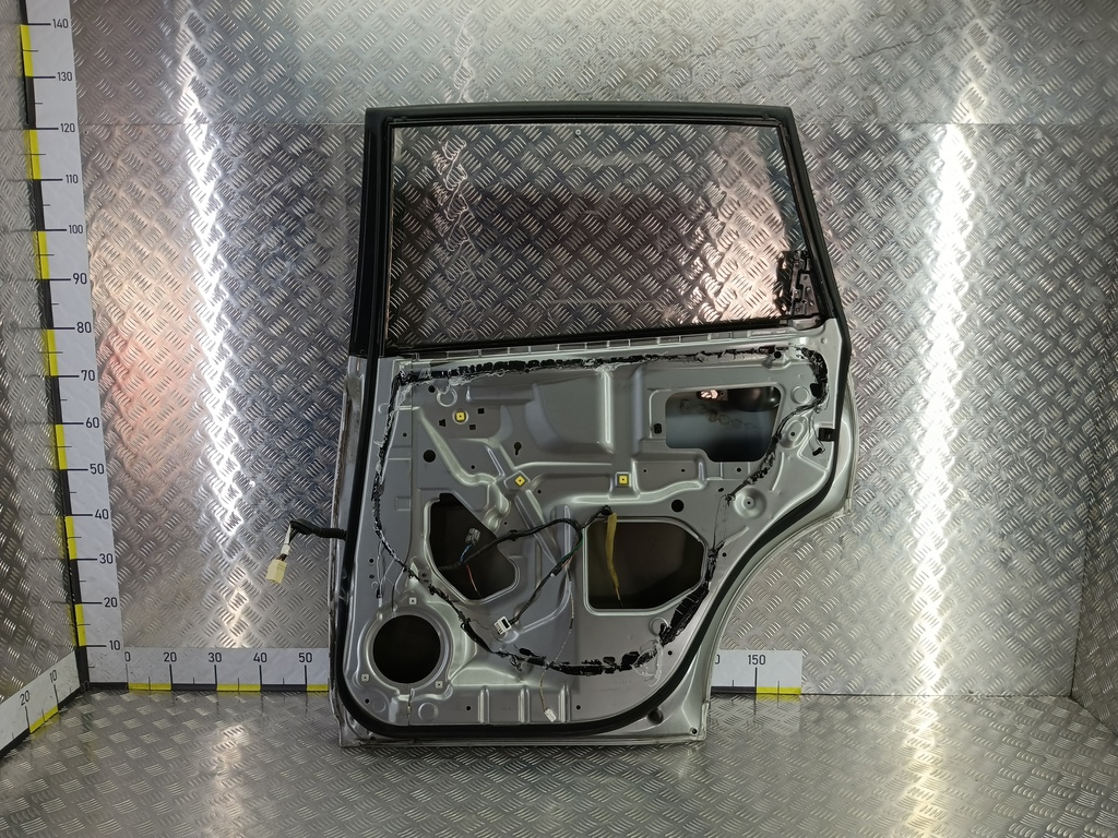 дверь SUBARU Tribeca 3.0 4WD AT (250 л.с.)Tribeca  WX (2004—2007) Внедорожник 60409XA00C9P, 18000 рублей, Москва