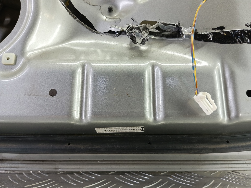 дверь SUBARU Tribeca 3.0 4WD AT (250 л.с.)Tribeca  WX (2004—2007) Внедорожник 60409XA00C9P, 18000 рублей, Москва