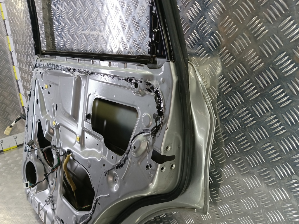 дверь SUBARU Tribeca 3.0 4WD AT (250 л.с.)Tribeca  WX (2004—2007) Внедорожник 60409XA00C9P, 18000 рублей, Москва