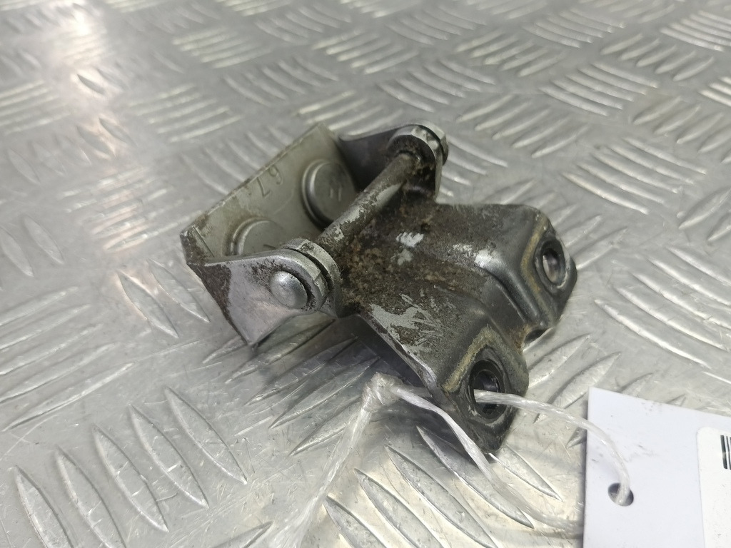 петля крышки багажника SUBARU Tribeca 3.0 4WD AT (250 л.с.)Tribeca  WX (2004—2007) Внедорожник 60870AG00A9P, 750 рублей, Москва