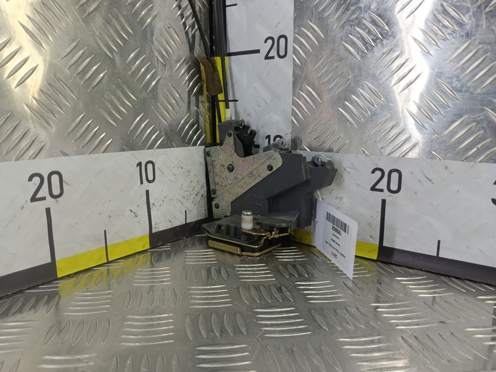 замок двери SUBARU Tribeca 3.0 4WD AT (250 л.с.)Tribeca  WX (2004—2007) Внедорожник 61034XA02A, 1670 рублей, Москва