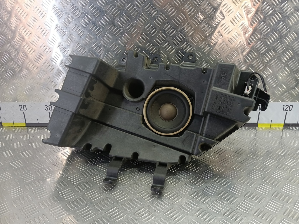 сабвуфер SUBARU Tribeca 3.0 4WD AT (250 л.с.)Tribeca  WX (2004—2007) Внедорожник 86301XA34A, 2360 рублей, Москва