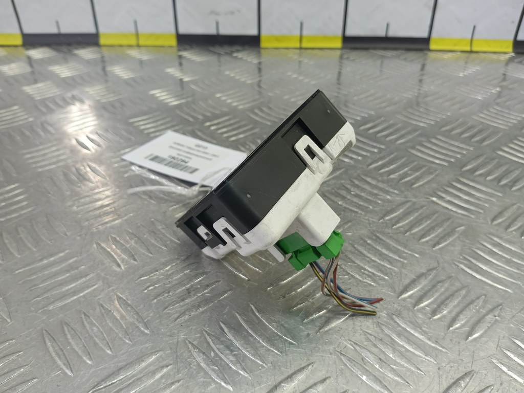 дисплей информационный SUBARU Tribeca 3.0 4WD AT (250 л.с.)Tribeca  WX (2004—2007) Внедорожник 85271XA04A, 860 рублей, Москва