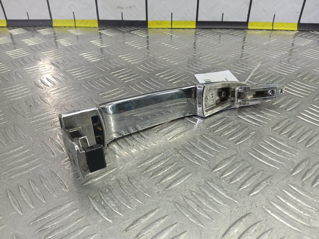 ручка двери внешняя SUBARU Tribeca 3.0 4WD AT (250 л.с.)Tribeca  WX (2004—2007) Внедорожник 61160XA01A, 980 рублей, Москва