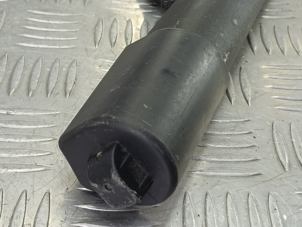 шторка багажника SUBARU Tribeca 3.0 4WD AT (250 л.с.)Tribeca  WX (2004—2007) Внедорожник 65550XA000ML, 16500 рублей, Москва