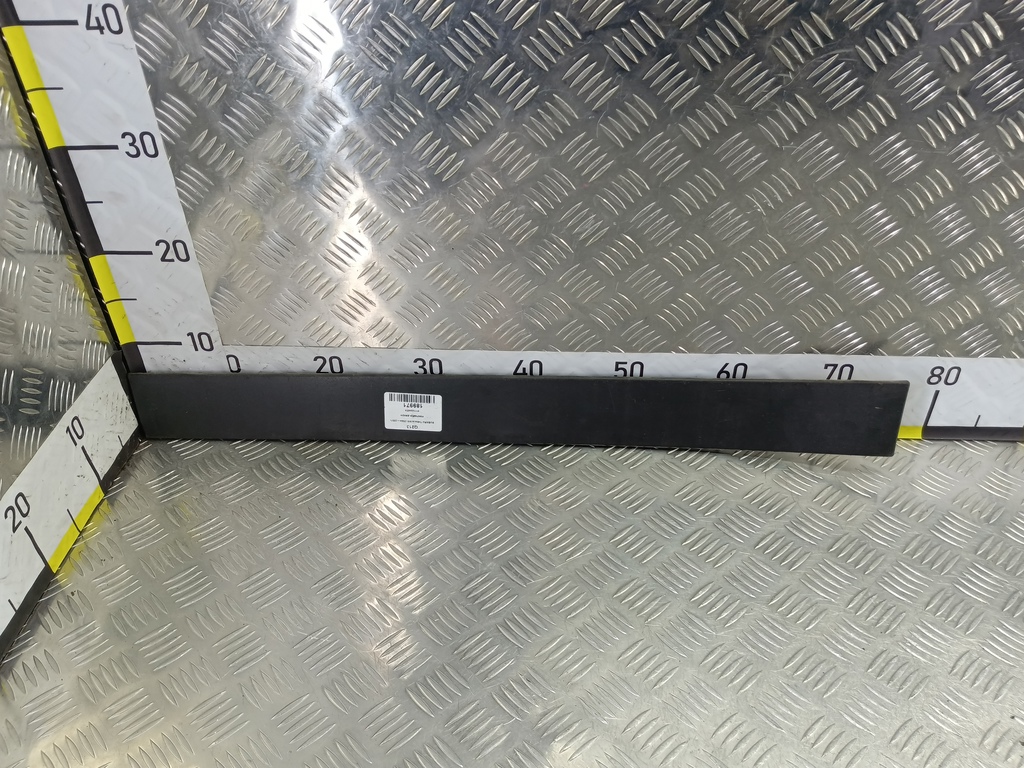 накладка двери SUBARU Tribeca 3.0 4WD AT (250 л.с.)Tribeca  WX (2004—2007) Внедорожник 91112XA07A, 750 рублей, Москва