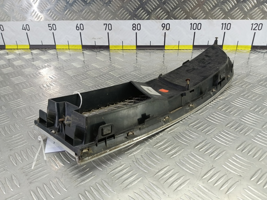 решетка радиатора SUBARU Tribeca 3.0 4WD AT (250 л.с.)Tribeca  WX (2004—2007) Внедорожник 91121XA21A, 7880 рублей, Москва