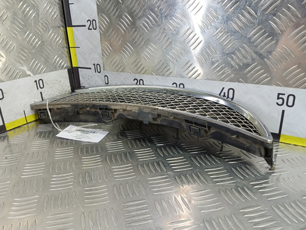 решетка радиатора SUBARU Tribeca 3.0 4WD AT (250 л.с.)Tribeca  WX (2004—2007) Внедорожник 91121XA21A, 7880 рублей, Москва