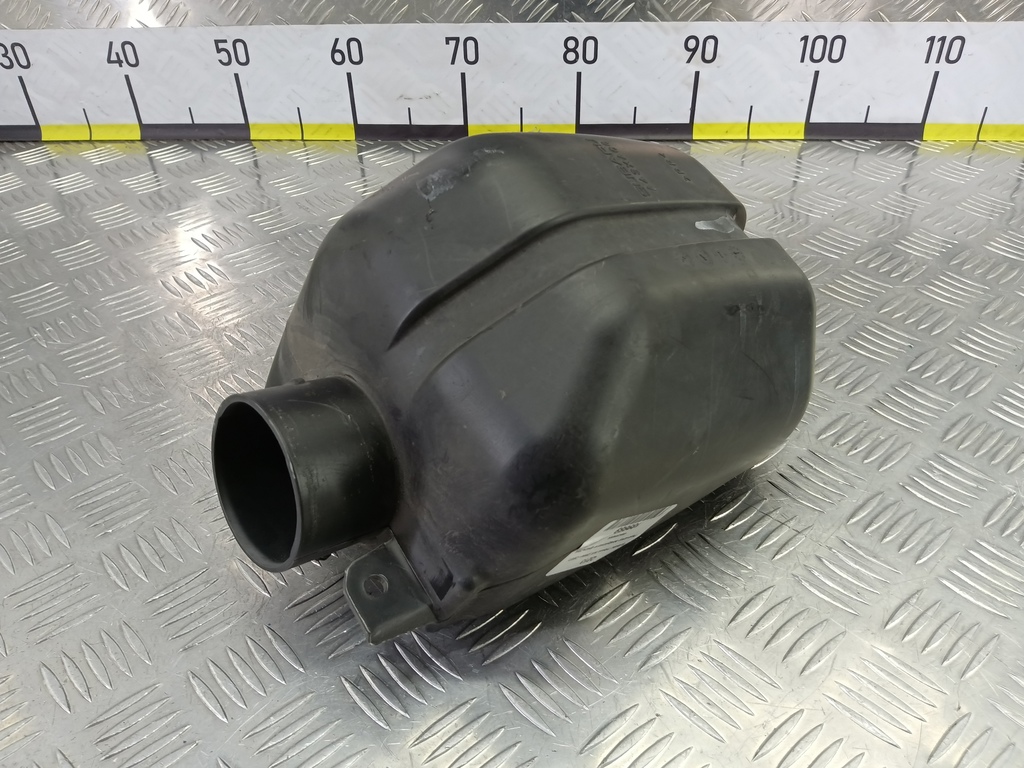 резонатор воздушного фильтра SUBARU Tribeca 3.0 4WD AT (250 л.с.)Tribeca  WX (2004—2007) Внедорожник 46043XA00A, 750 рублей, Москва