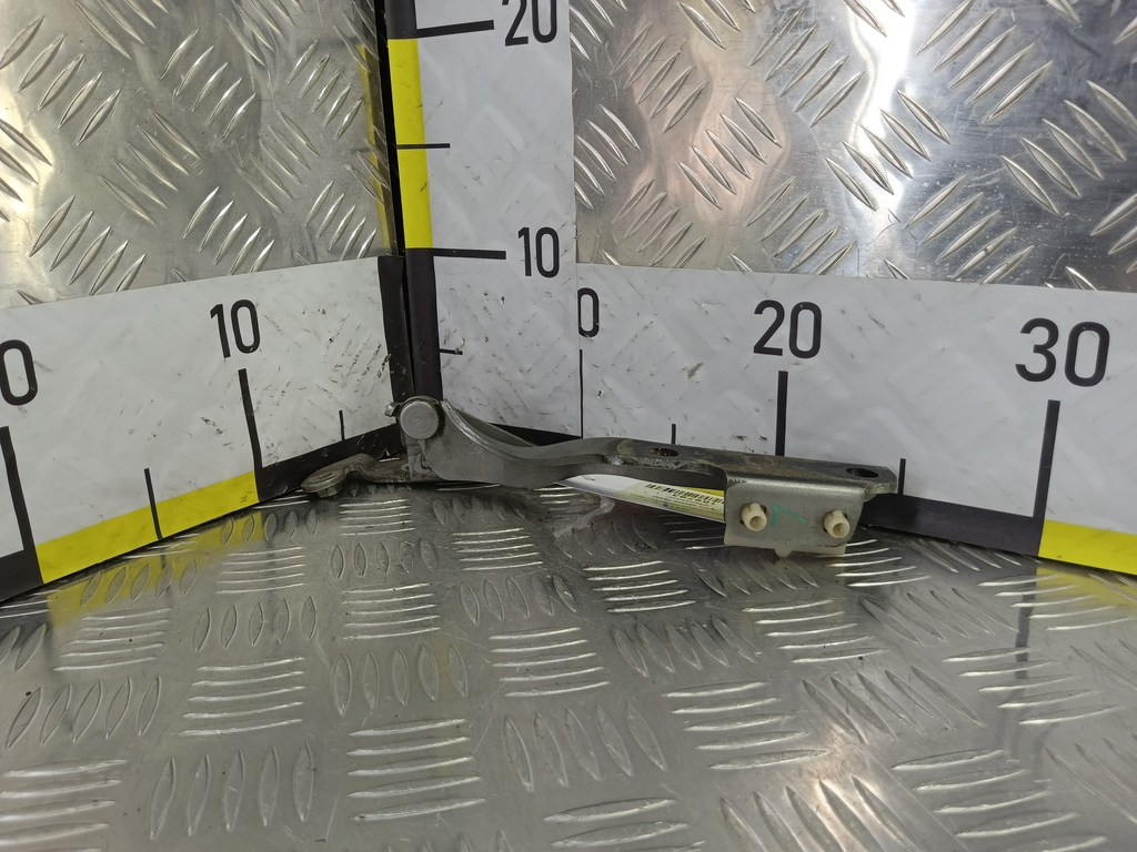 петля капота SUBARU Tribeca 3.0 4WD AT (250 л.с.)Tribeca  WX (2004—2007) Внедорожник 57260XA03A9P, 1550 рублей, Москва