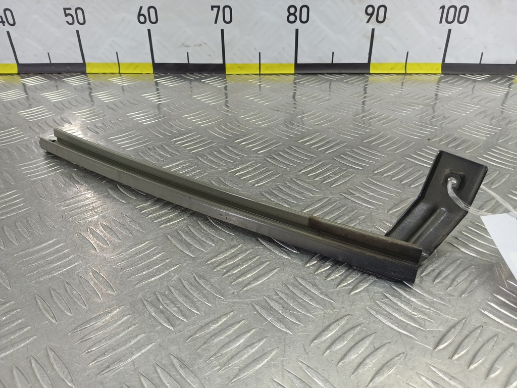 направляющая стекла двери SUBARU Tribeca 3.0 4WD AT (250 л.с.)Tribeca  WX (2004—2007) Внедорожник 61240XA00A9P, 1090 рублей, Москва