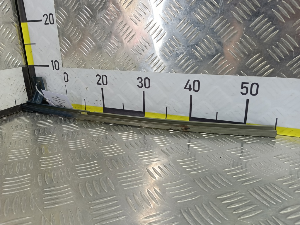 направляющая стекла двери SUBARU Tribeca 3.0 4WD AT (250 л.с.)Tribeca  WX (2004—2007) Внедорожник 62240XA01B9P, 750 рублей, Москва