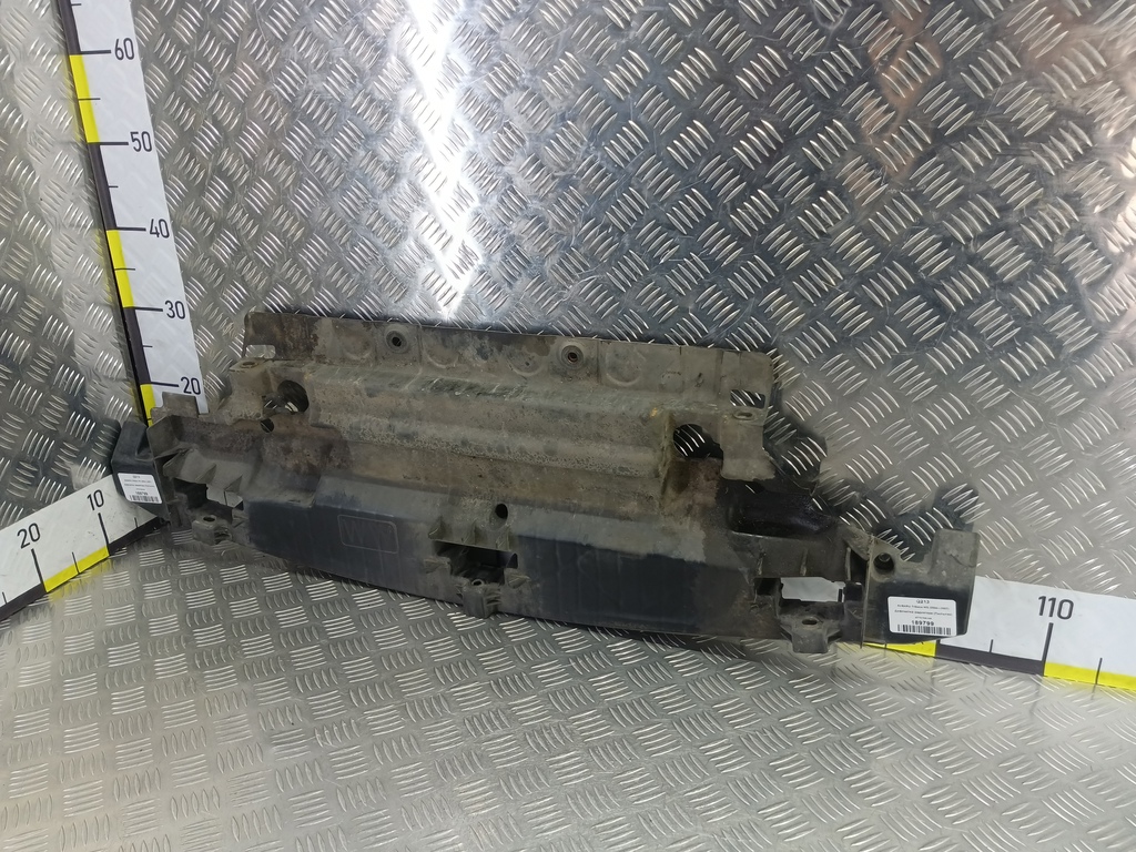 дефлектор радиатора (пыльник) SUBARU Tribeca 3.0 4WD AT (250 л.с.)Tribeca  WX (2004—2007) Внедорожник 57731XA14A, 2360 рублей, Москва