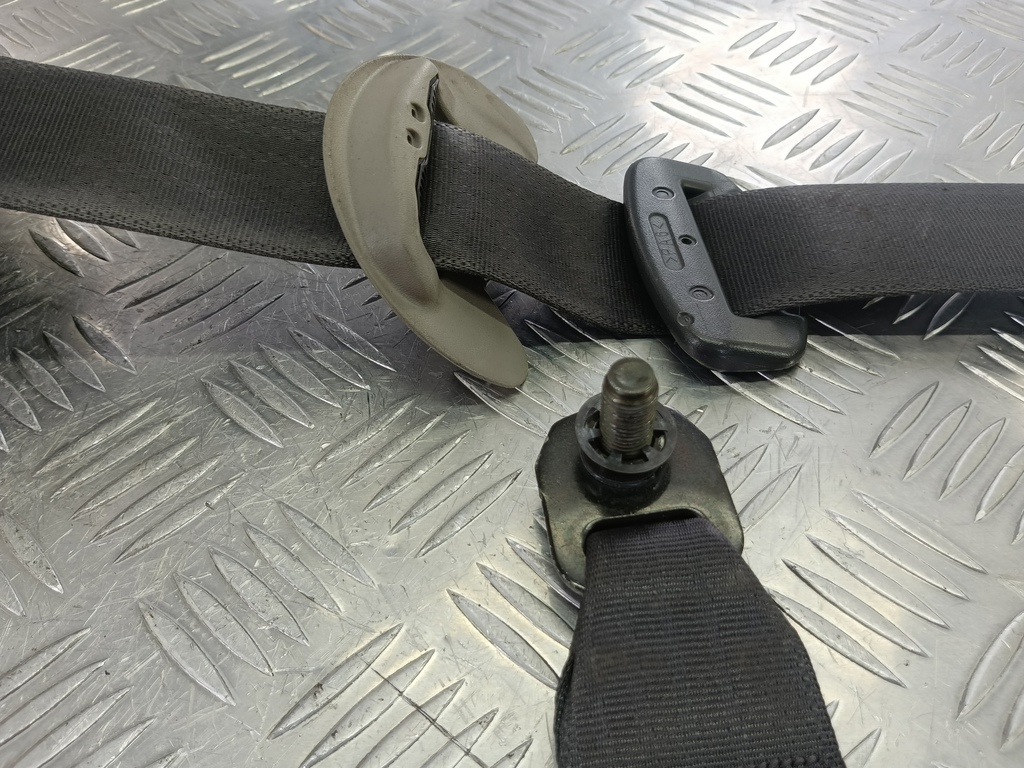 ремень безопасности SUBARU Tribeca 3.0 4WD AT (250 л.с.)Tribeca  WX (2004—2007) Внедорожник 64620XA01AMW, 3160 рублей, Москва