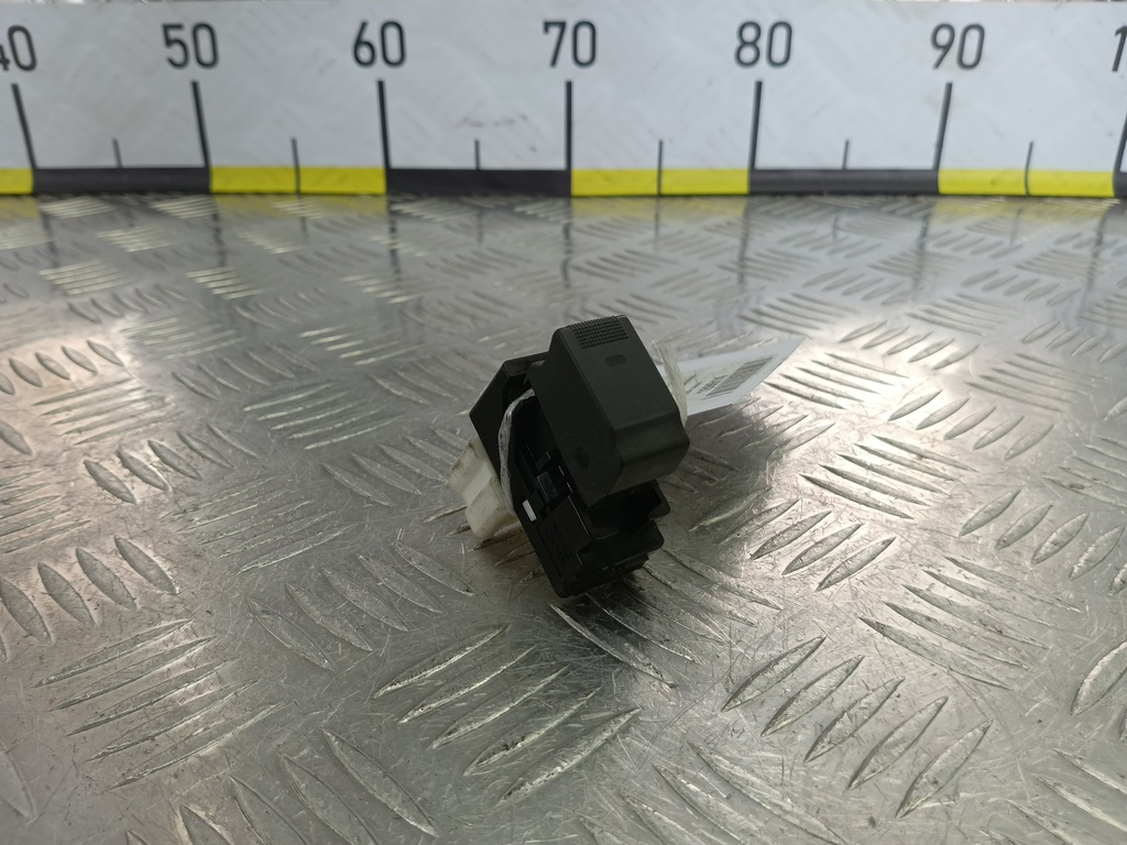 кнопка стеклоподъемника SUBARU Tribeca 3.0 4WD AT (250 л.с.)Tribeca  WX (2004—2007) Внедорожник 83071XA01A, 520 рублей, Москва