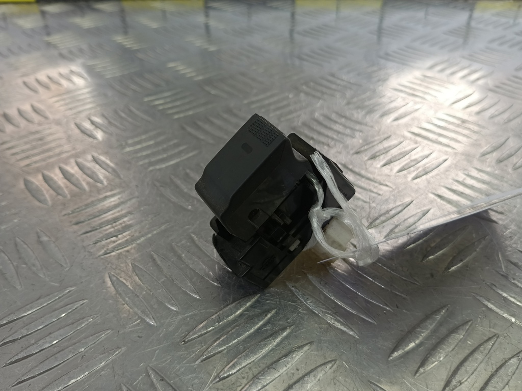 кнопка стеклоподъемника SUBARU Tribeca 3.0 4WD AT (250 л.с.)Tribeca  WX (2004—2007) Внедорожник 83071XA01A, 520 рублей, Москва