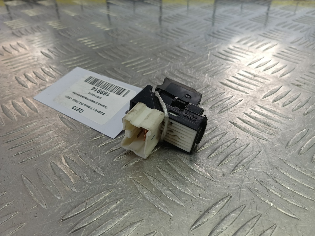 кнопка стеклоподъемника SUBARU Tribeca 3.0 4WD AT (250 л.с.)Tribeca  WX (2004—2007) Внедорожник 83071XA01A, 520 рублей, Москва