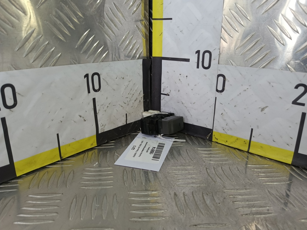 кнопка стеклоподъемника SUBARU Tribeca 3.0 4WD AT (250 л.с.)Tribeca  WX (2004—2007) Внедорожник 83071XA01A, 520 рублей, Москва