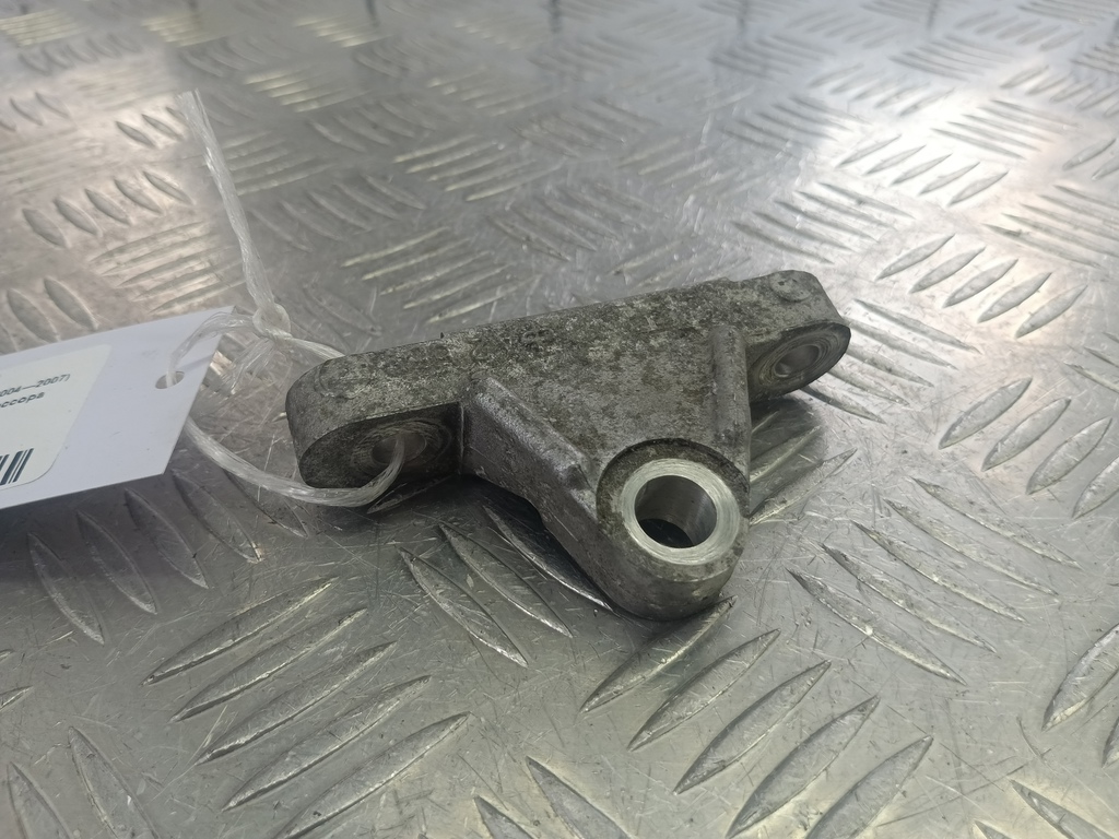 кронштейн компрессора кондиционера SUBARU Tribeca 3.0 4WD AT (250 л.с.)Tribeca  WX (2004—2007) Внедорожник 23951AA040, 980 рублей, Москва