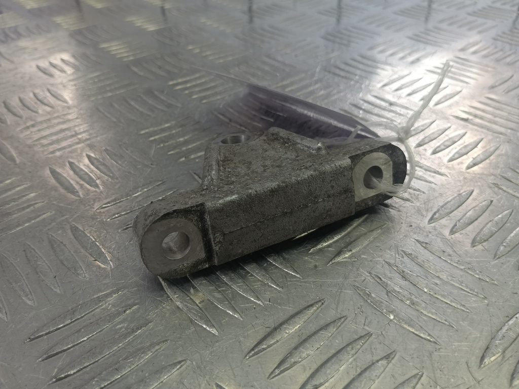 кронштейн компрессора кондиционера SUBARU Tribeca 3.0 4WD AT (250 л.с.)Tribeca  WX (2004—2007) Внедорожник 23951AA040, 980 рублей, Москва