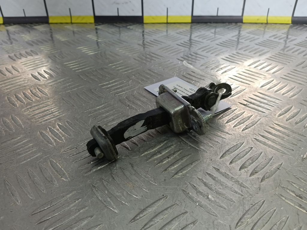 ограничитель двери SUBARU Tribeca 3.0 4WD AT (250 л.с.)Tribeca  WX (2004—2007) Внедорожник 62124XA000, 630 рублей, Москва