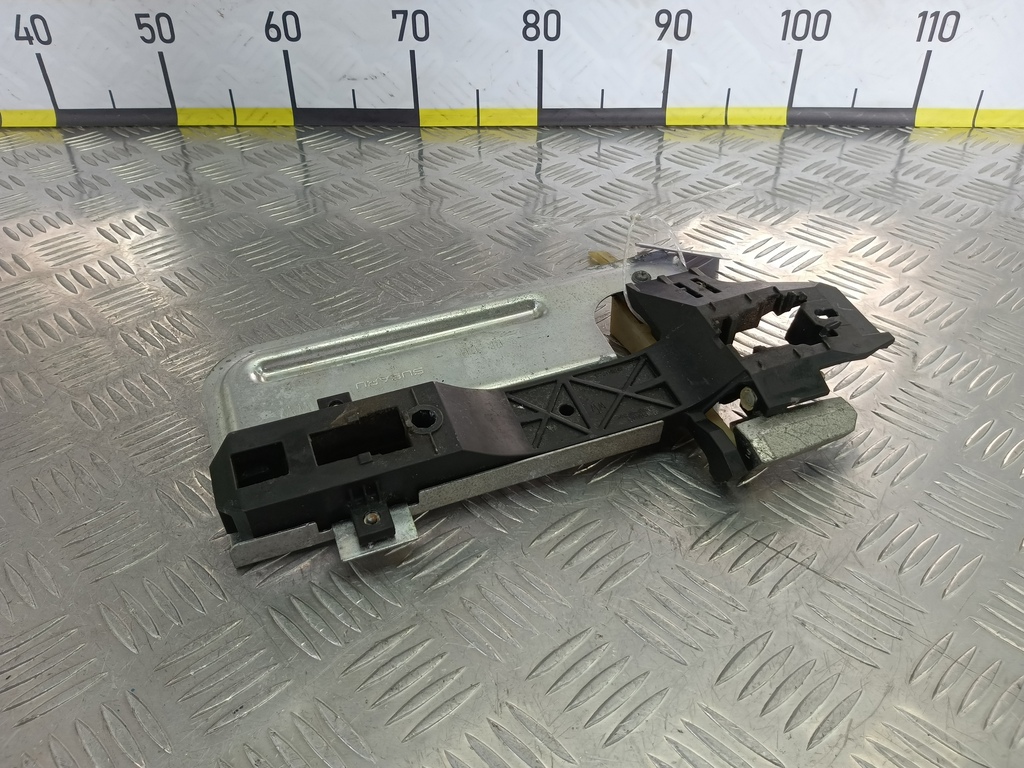 кронштейн ручки SUBARU Tribeca 3.0 4WD AT (250 л.с.)Tribeca  WX (2004—2007) Внедорожник 62142XA02A, 1210 рублей, Москва