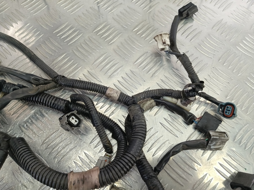 проводка (коса) SUBARU Tribeca 3.0 4WD AT (250 л.с.)Tribeca  WX (2004—2007) Внедорожник 24020AD420, 9600 рублей, Москва