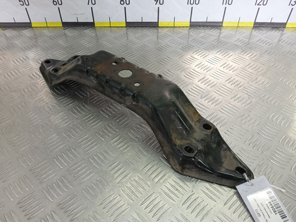 кронштейн кпп SUBARU Tribeca 3.0 4WD AT (250 л.с.)Tribeca  WX (2004—2007) Внедорожник 41011XA00A, 1780 рублей, Москва