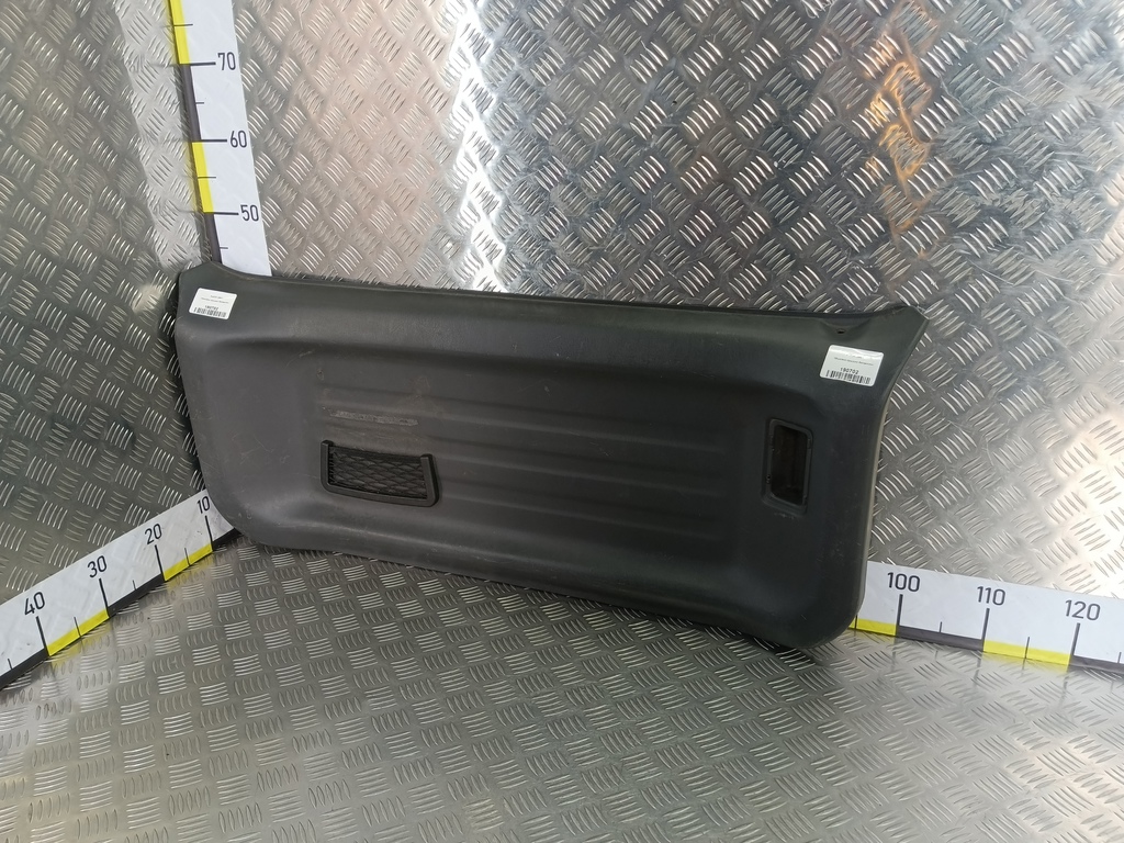 обшивка крышки багажника SUZUKI JIMNY  8377081A11P4Z, 2700 рублей, Москва