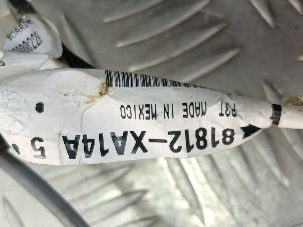 проводка (коса) SUBARU Tribeca 3.0 4WD AT (250 л.с.)Tribeca  WX (2004—2007) Внедорожник 81812XA14A, 1320 рублей, Москва