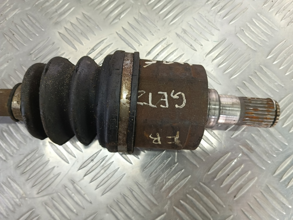 привод Hyundai GETZ 1.4 MT (97 л.с.)Getz  I рестайлинг (2005—2011) Хетчбэк 495001C252, 1550 рублей, Москва