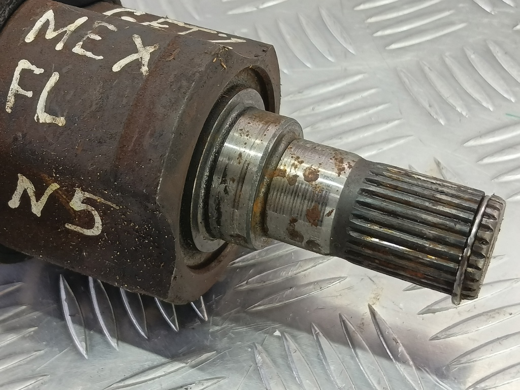 привод Hyundai GETZ 1.4 AT (97 л.с.)Getz  I (2002—2005) Хетчбэк 495001C252, 2700 рублей, Москва