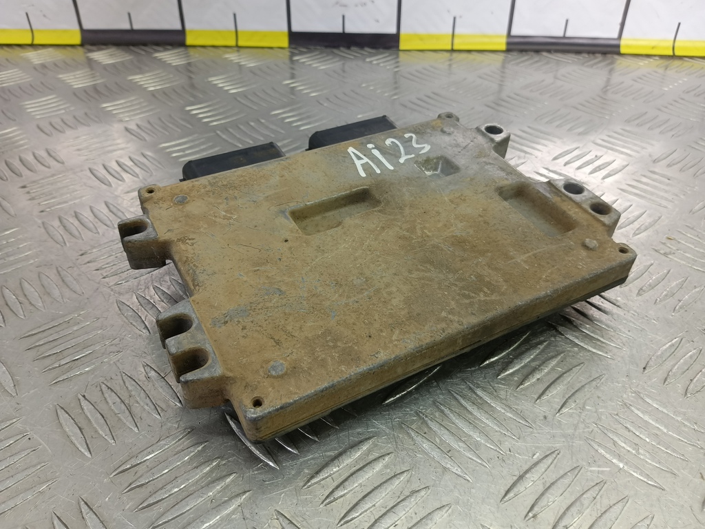 блок управления двигателем SUZUKI Grand Vitara 1.6 4WD MT (106 л.с.)Grand Vitara  II (2005—2008) Внедорожник 33920-65J00, 6150 рублей, Москва