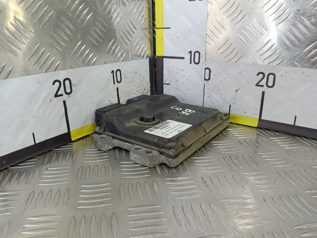 блок управления двигателем SUZUKI Grand Vitara 1.6 4WD MT (106 л.с.)Grand Vitara  II (2005—2008) Внедорожник 33920-64J01, 3279 рублей, Москва